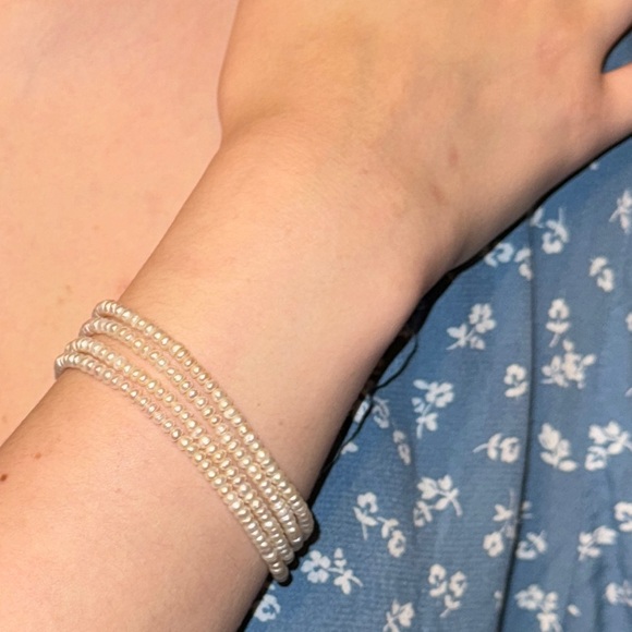 Wasabi Freshwater Pearl Necklace, 30 inches long - Picture 7 of 10